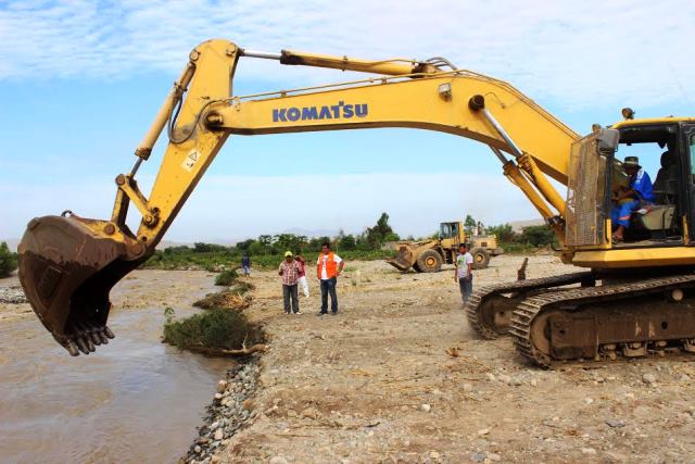 Refuerzan riberas de río Casma ante desbordes que afectaron diversas zonas de provincia