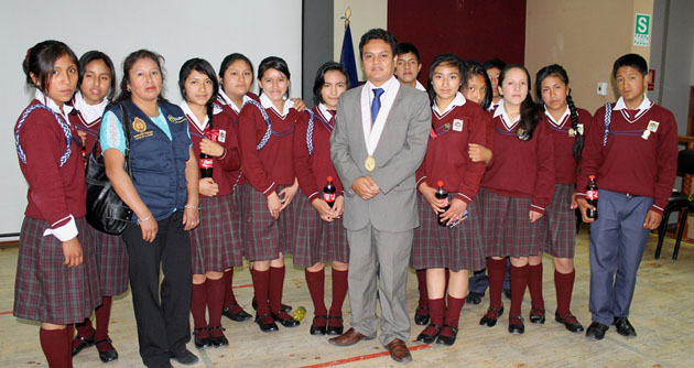 Cien fiscales escolares juramentaron ante las autoridades del Ministerio Público