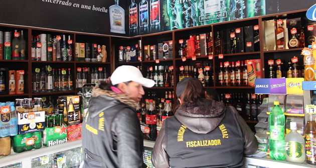 Comisión multisectorial supervisa cumplimiento de la ley seca en licorerías por Semana Santa