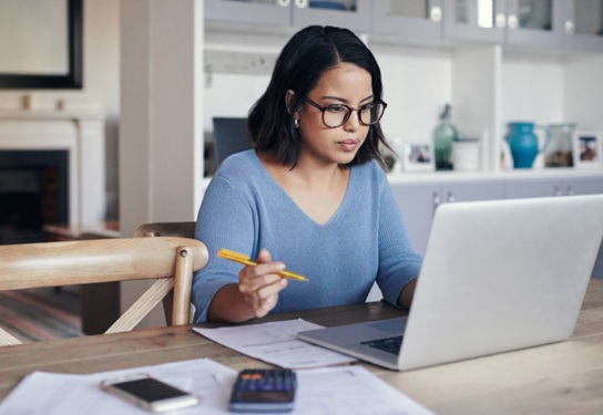 ¿Qué se necesita promover para que las mujeres tengan más oportunidades