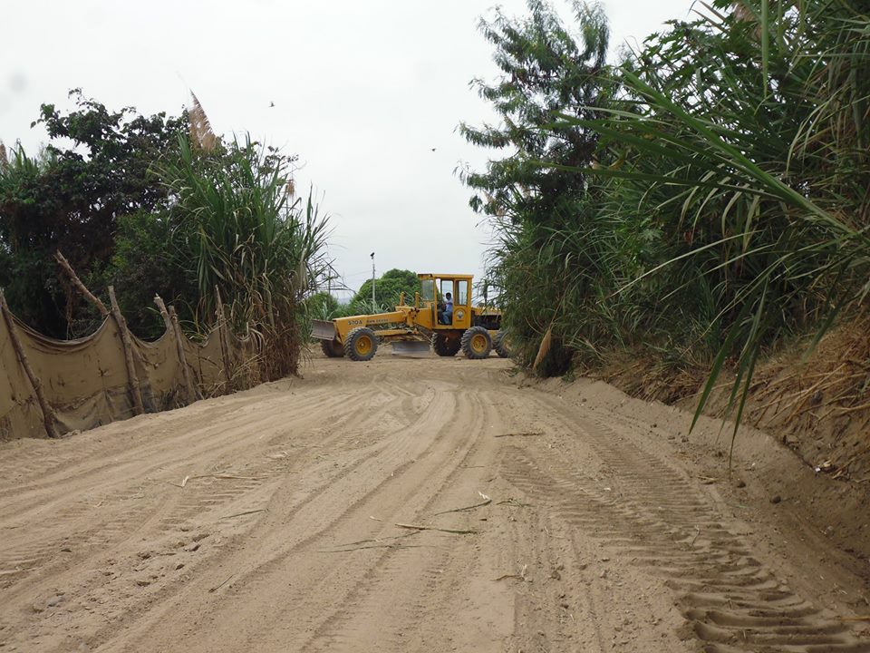 Huarmey: Realizan mantenimiento a caminos y rutas de acceso 