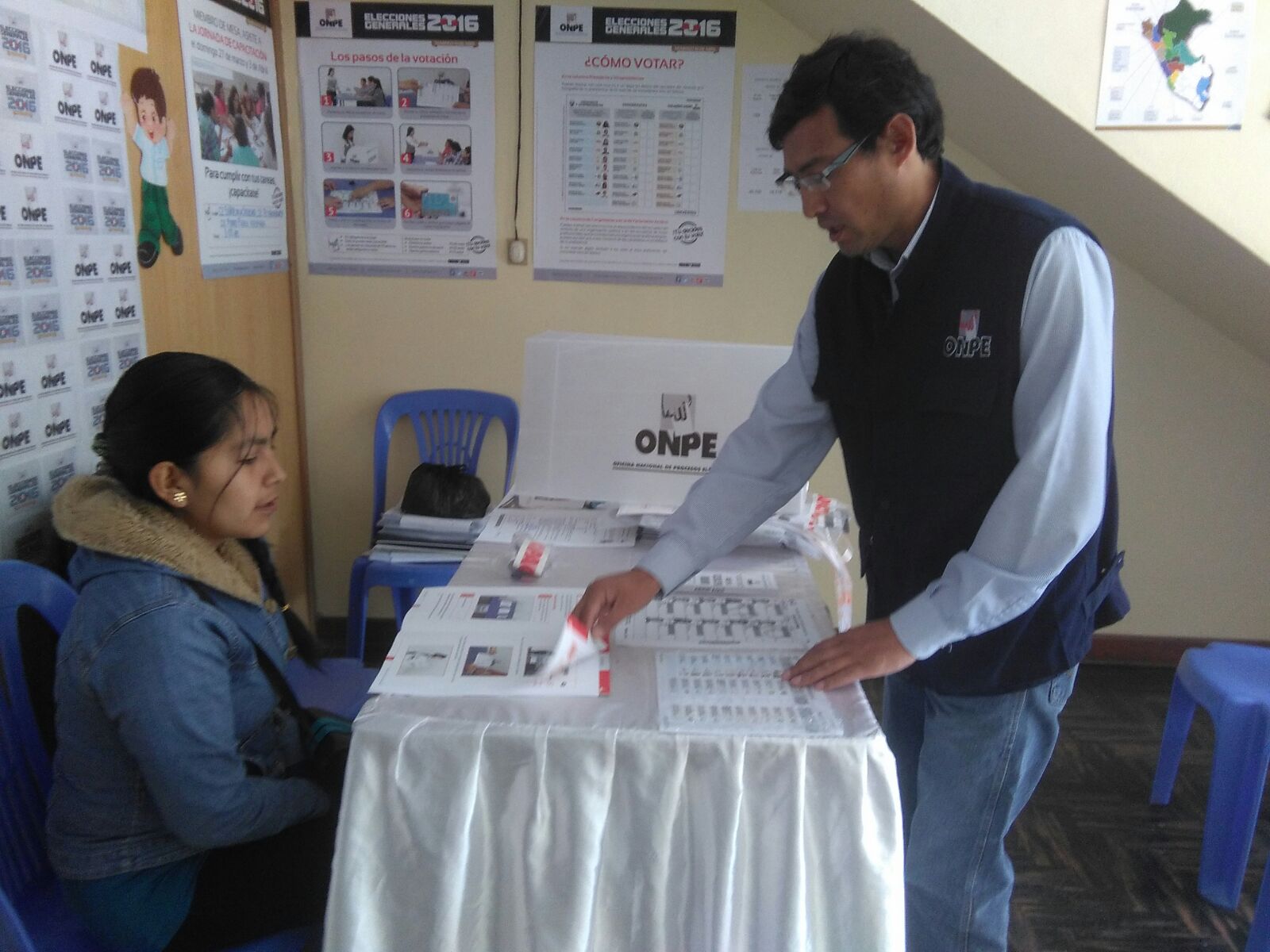 ODPE Huaraz insta a miembros de mesa a recoger sus credenciales
