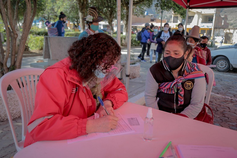  “Juntos” realizó campaña de tarjetización en varios distritos de sierra y costa de Áncash