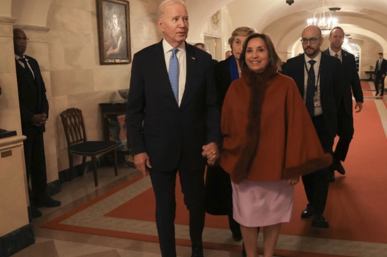 Presidente Biden acompaña a Dina Boluarte en recorrido por la Casa Blanca 