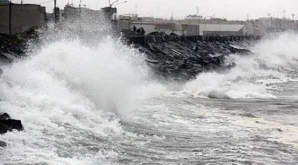 Indeci recomendó suspensión de actividades pesqueras y recreativas por oleajes anómalos  