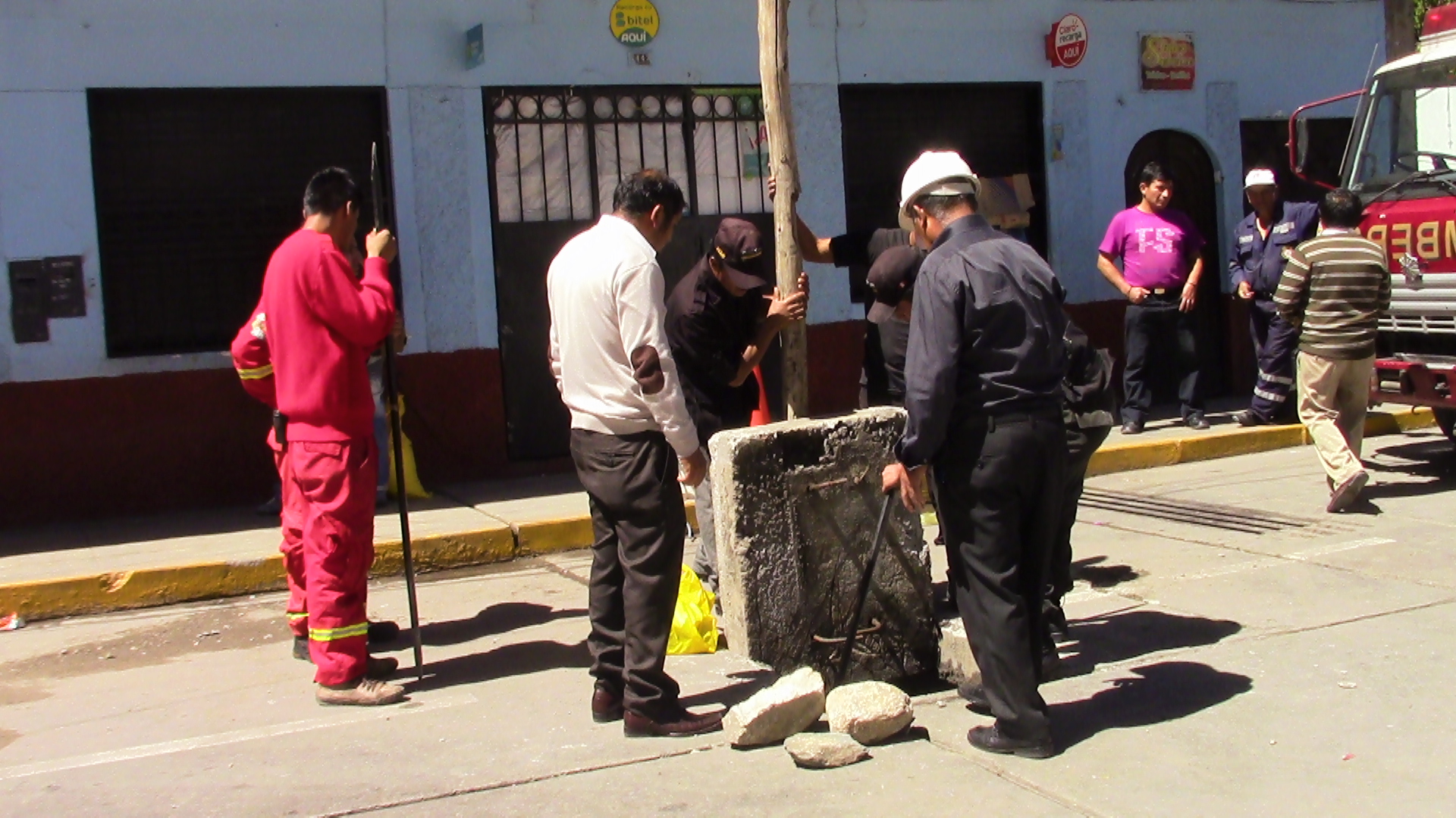 Osinerming supervisó buzones del mercado central tras malestar de comerciantes