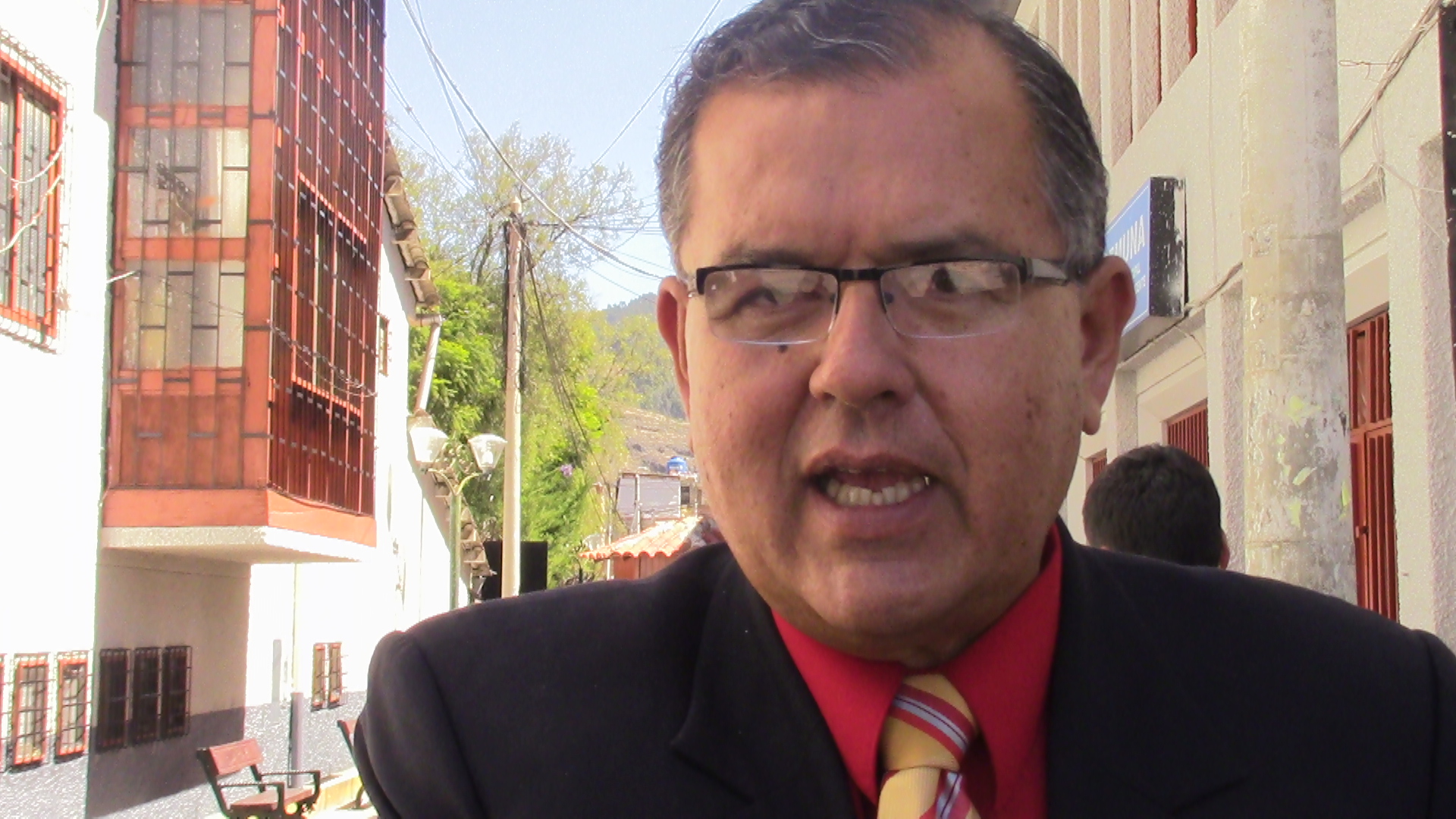 El abogado Gustavo Alva Figueroa es el nuevo gerente municipal de comuna huaracina