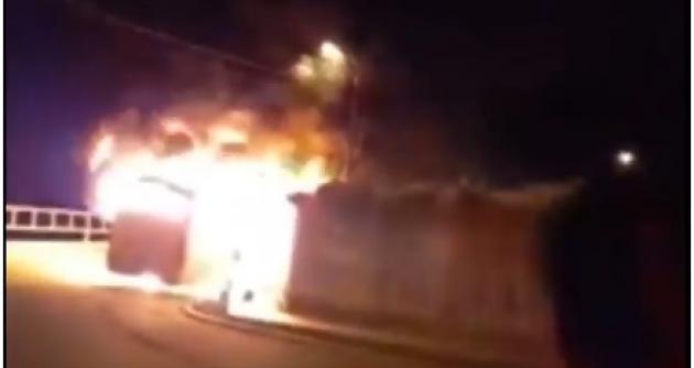 Alumnos  y maestros de colegio de Huaraz salvaron de morir al incendiarse bus en el que viajaban