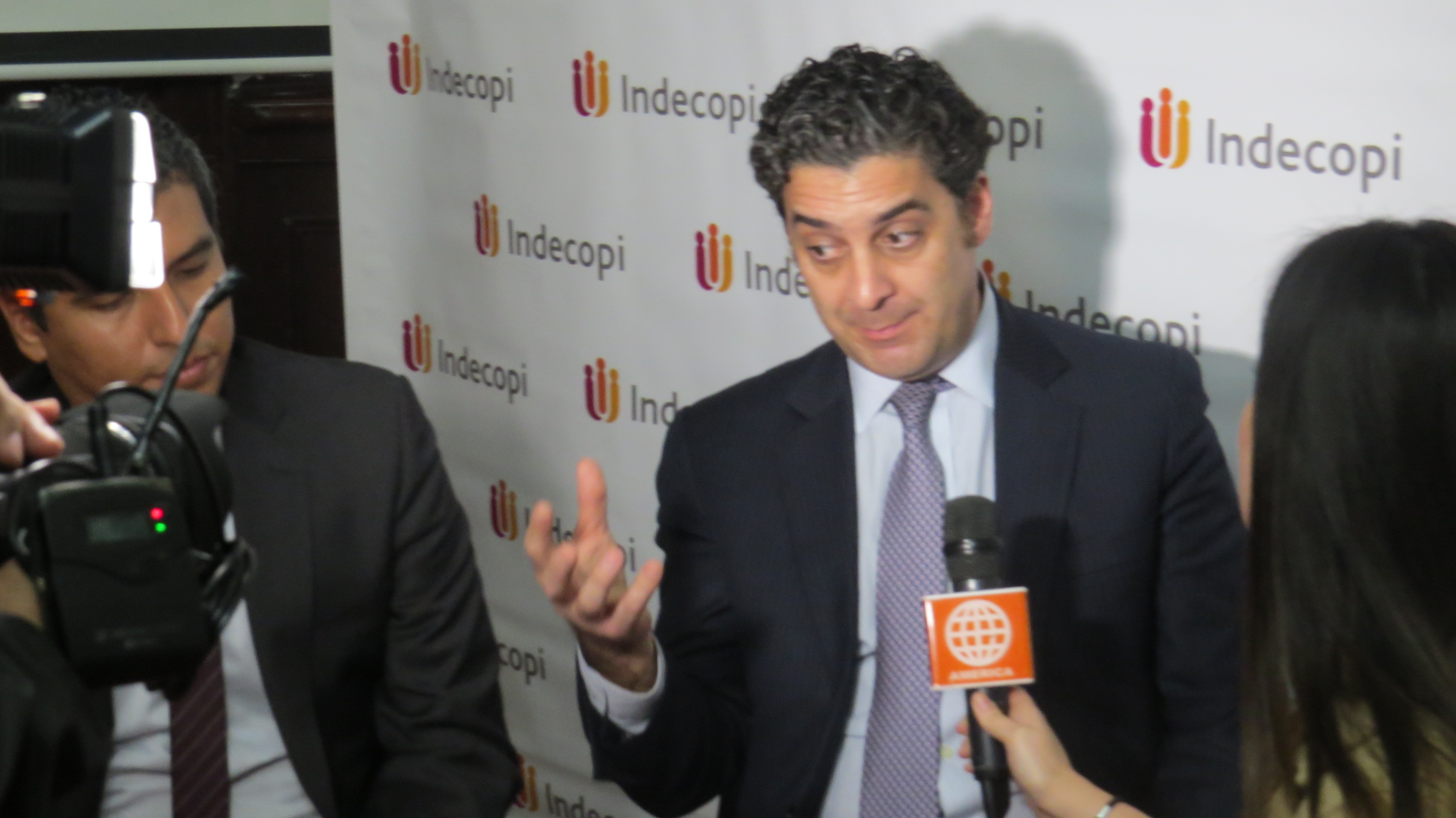 Indecopi presentó primeros resultados de la Secretaría Técnica que  facilita  eliminación de barreras burocráticas