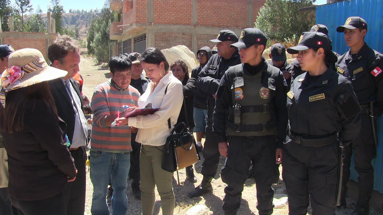 Independencia: municipio y Fiscalía constatan que viviendas de invasores están deshabitadas