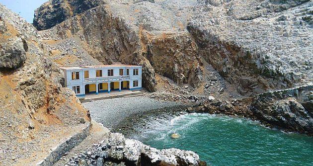 Chimbotano egresado de Arquitectura expuso proyecto eco turístico “Isla Santa” en Brasil