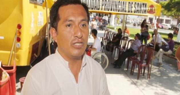 Director de salud Jhonny Cano denunció existencia de medicamentos vencidos en almacén