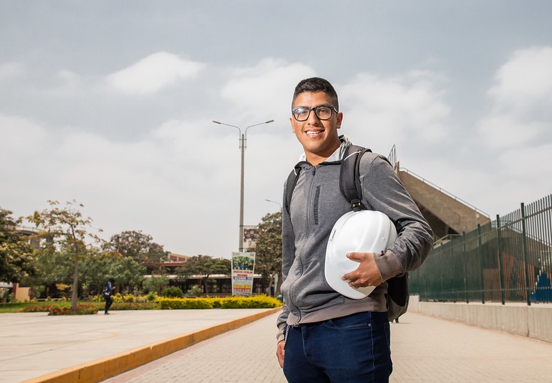 Las diez carreras mejor pagadas a jóvenes universitarios en Perú 