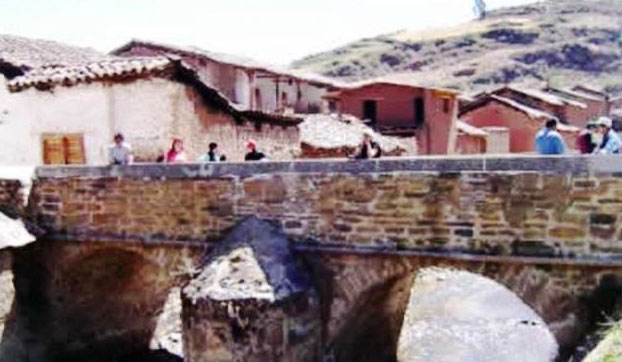 Joven se arroja al río Santa tras discusión con su enamorado