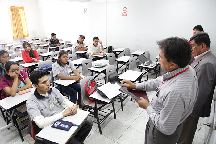 Huaraz: jóvenes reciben capacitación técnica de Unasam