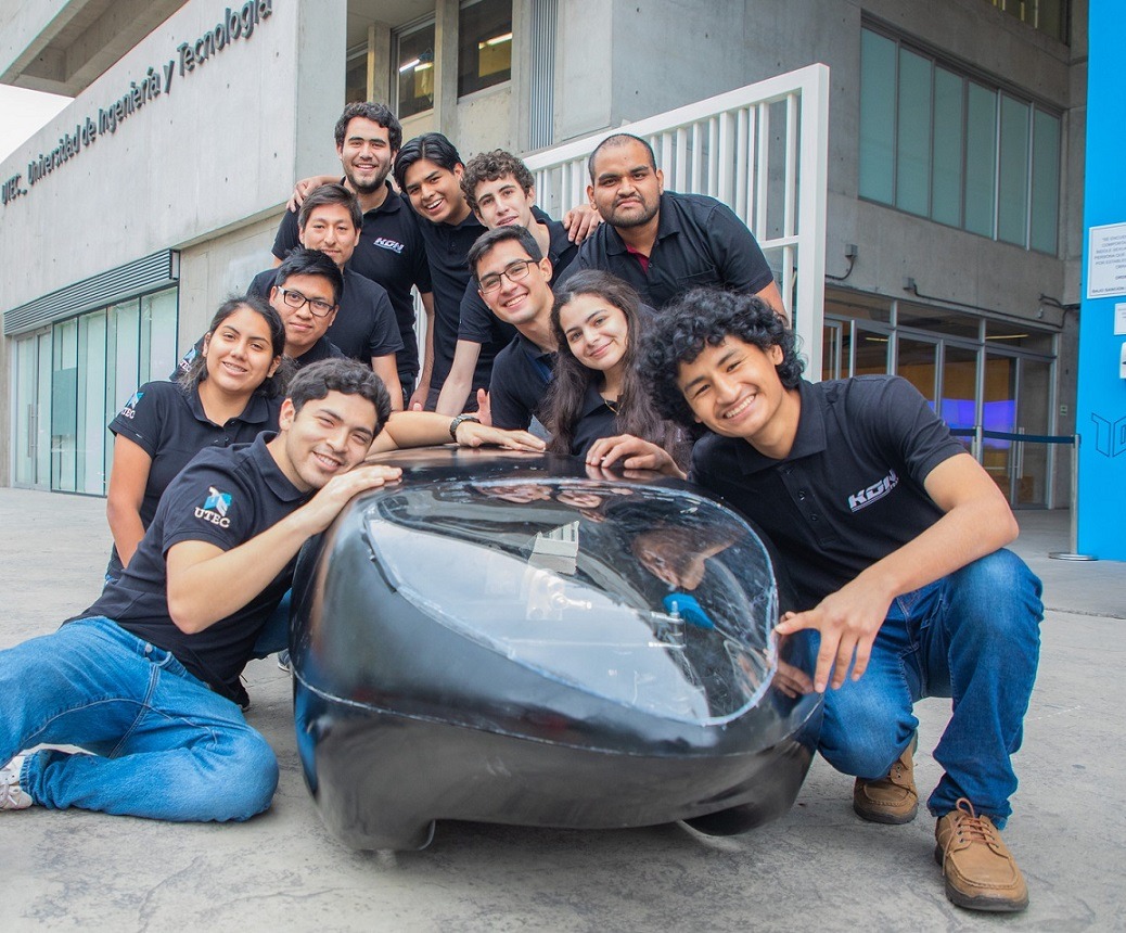 Universitarios logran construir el primer vehículo ecológico en el Perú  