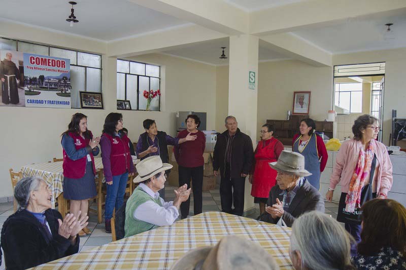 Huaraz: “Justicia en tu Comunidad” entregó más de 50 kits integrales a adultos mayores