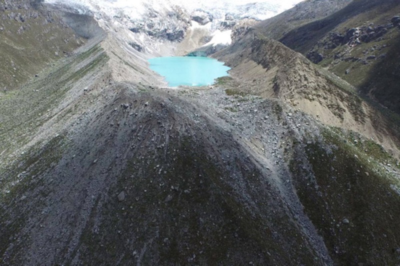 Expertos advierten que el cambio climático incrementa el riesgo de aluviones en lagunas de origen glaciar