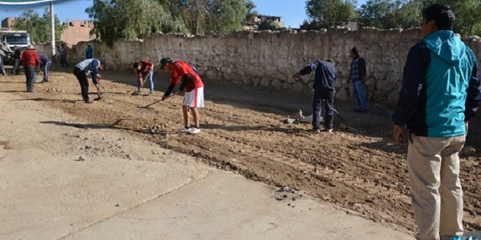 Caraz: pobladores y municipio realizan jornada de limpieza en la avenida 28 de julio