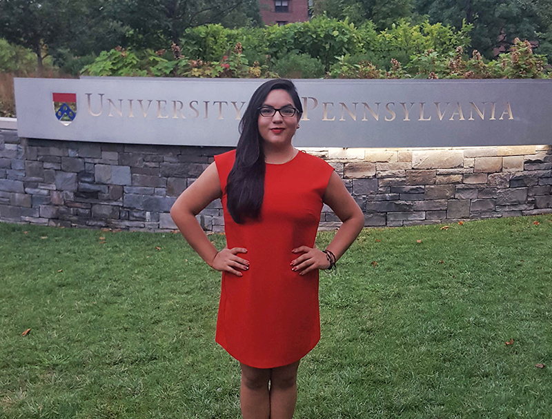 Beneficiaria de beca “Presidente de la República” participó en exposición de Universidad de Pensilvania