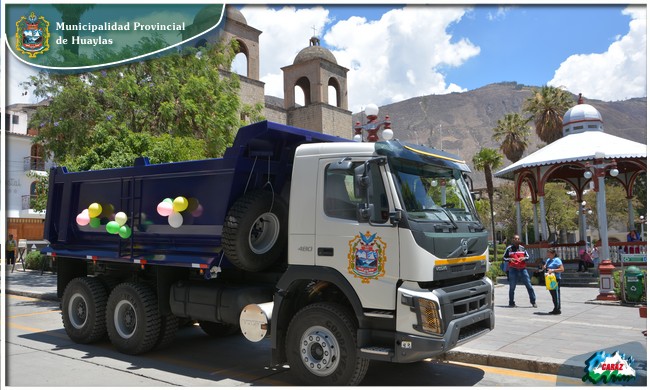 Huaylas: municipalidad provincial recibió maquinaria pesada para obras