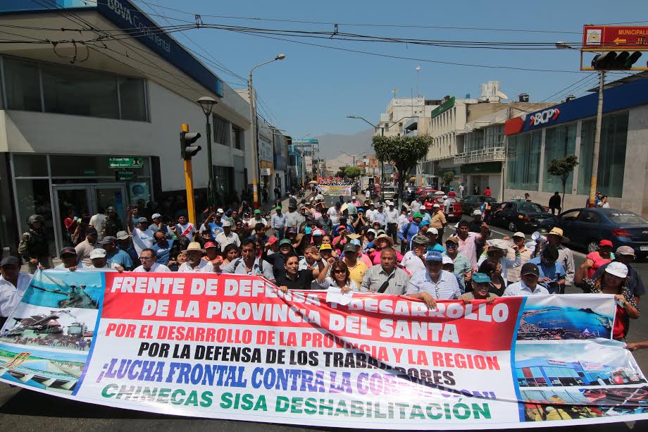Chimbote: Valentín Fernández exige agua para ancashinos y bocatoma única en Chinecas 