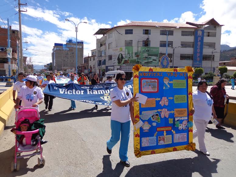 Hospital de Huaraz participa de pasacalle de lucha contra la tuberculosis