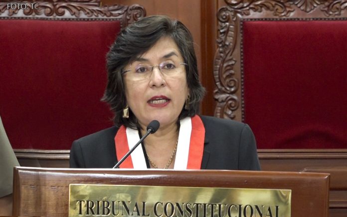 Ledesma plantea declarar inconstitucional la vacancia presidencial  