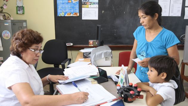 Recuerdan que está prohibido cobrar por matrículas o vacantes en colegios públicos