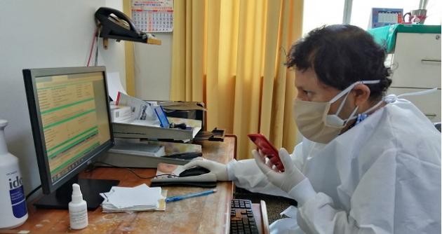 Médicos especialistas de EsSalud Áncash brindan teleconsultas a pacientes