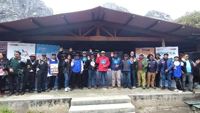 Áncash:  lanzan campaña contra la contaminación por plástico en el Parque Nacional Huascarán