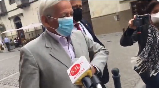 Ministro dice que declarará sobre cierre de minas "a los medios que no le hagan problemas"