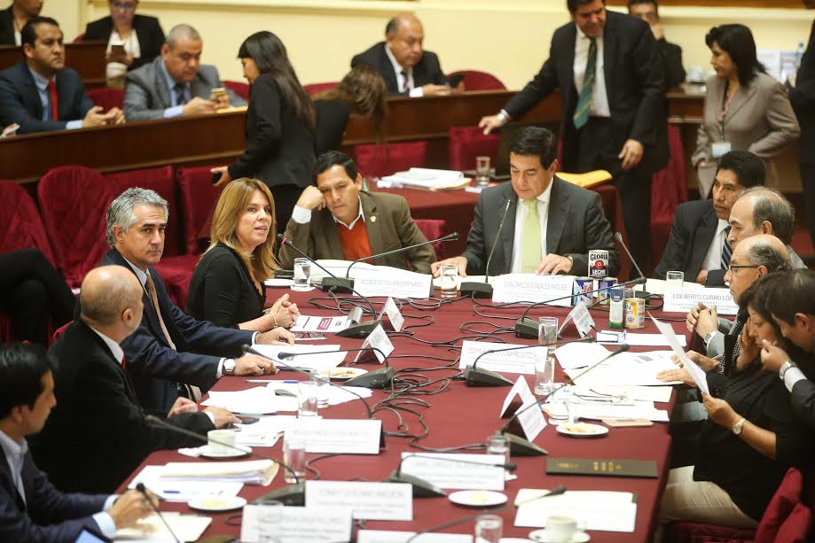 Ministra Aljovín descarta que programa Qali Warma distribuya la marca Pura Vida y otros alimentos modificados