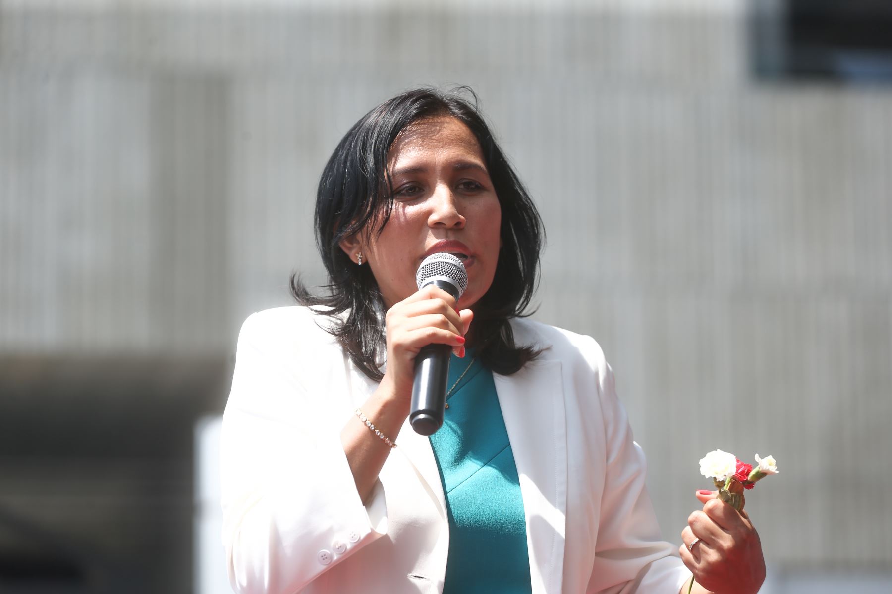 Ministra de Educación “Reincorporación de directores cesados atenta contra la meritocracia”