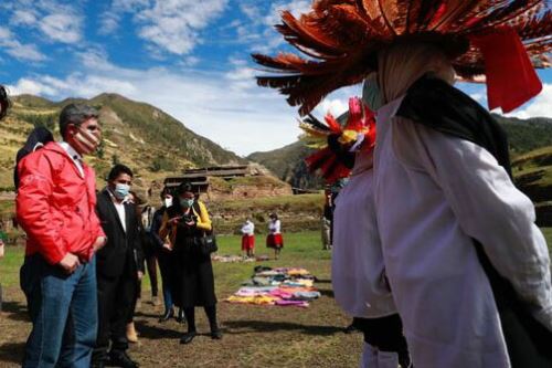 Ministro de Cultura visitó monumento arqueológico de Chavín de Huántar