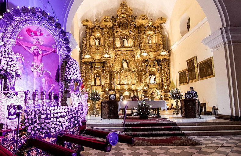 Misa en honor al Señor de los Milagros será oficiada por Mons. Cabrejos y transmitida en redes sociales