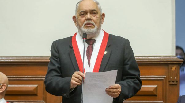 Congresista Montoya: “El primero que debe salir de ese gabinete es el premier”