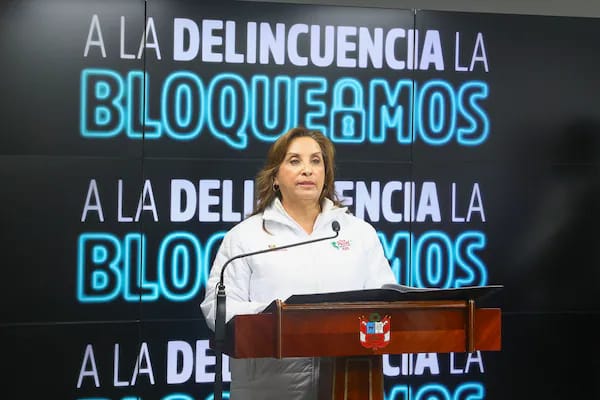 Gobierno bloquea más de 510 mil equipos móviles en lucha contra la delincuencia