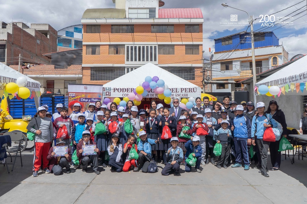  Huaraz: Módulo de Protección de CSJAN realizó concurso promoviendo la no violencia contra la mujer