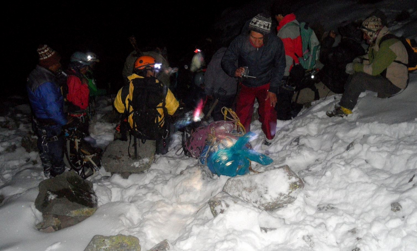Rescatan tres cadáveres del nevado Huascarán tras peligrosa avalancha