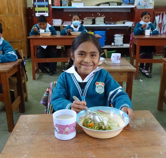 Áncash: supervisan servicio alimentario escolar en instituciones educativas en Carhuaz 