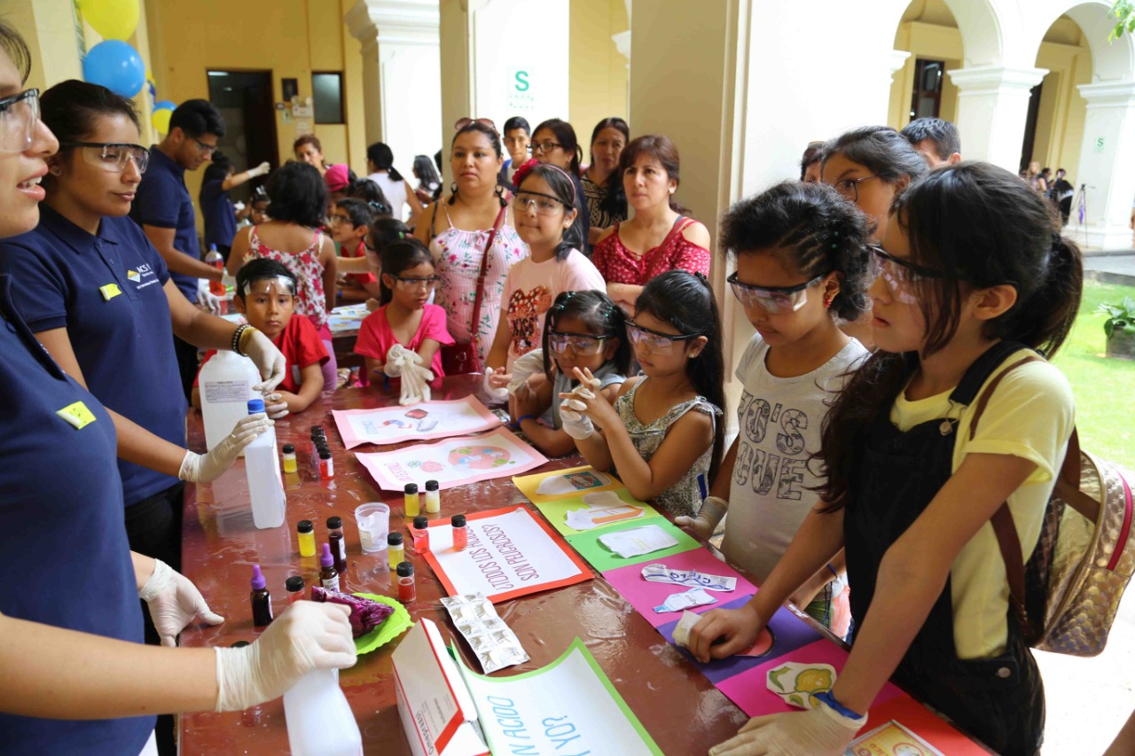 Niñas residentes y usuarias de servicios del Inabif participaron en talleres de ciencia