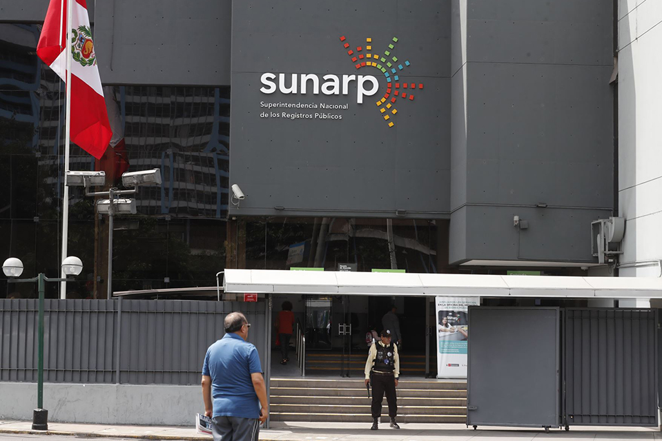 Cinco regiones lideraron inscripción de compraventas de predios e hipotecas  