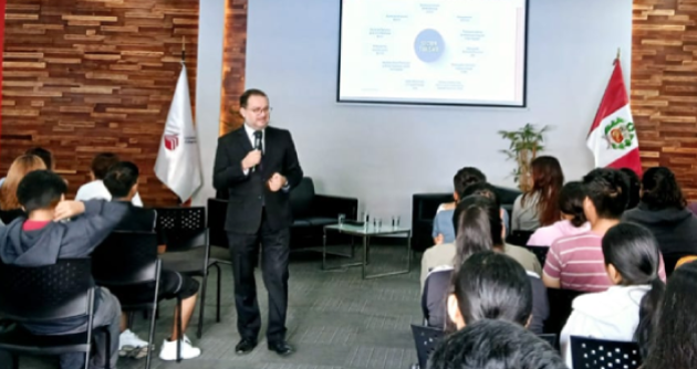 UCV fomenta el análisis de políticas públicas para fortalecer el turismo nacional