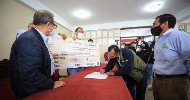 Áncash: invierten en proyectos productivos en Huarmey y reconstrucción de instituto