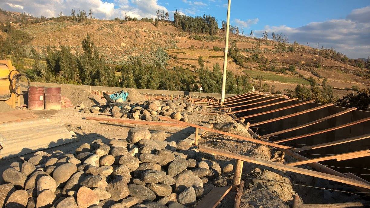 Alcalde de Yungay inspeccionó avance de trabajos en el caserío de Ongo