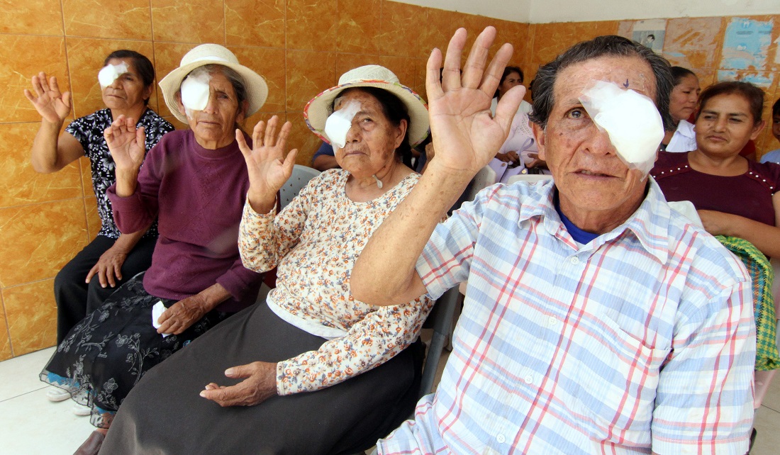 Comenzó cronograma gratuito de operaciones de cataratas 2019 para adultos mayores del MIDIS- Pensión 65