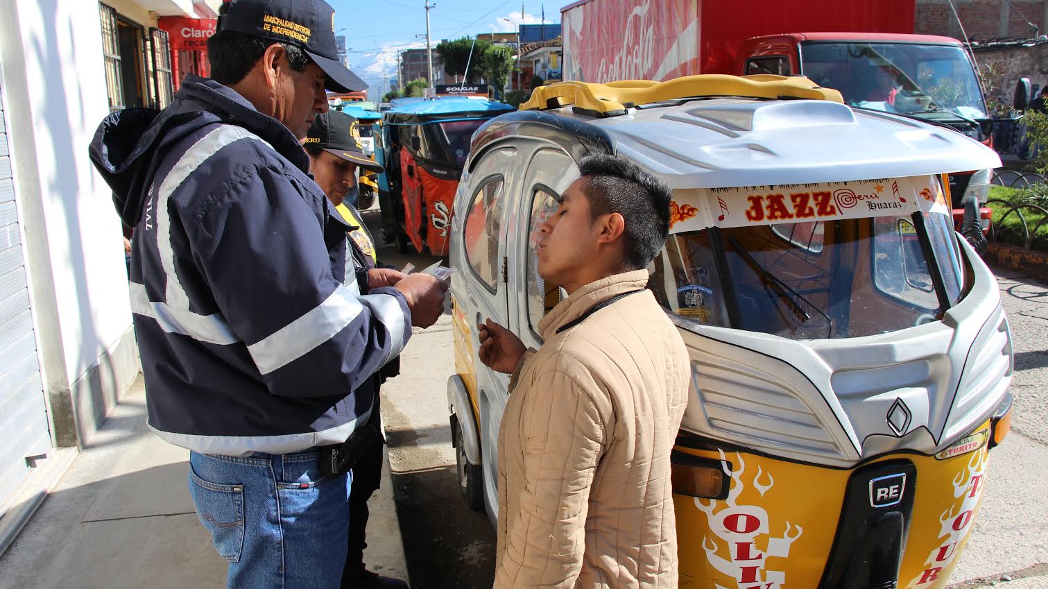  Municipalidad de Independencia decomisó mototaxis en operativo