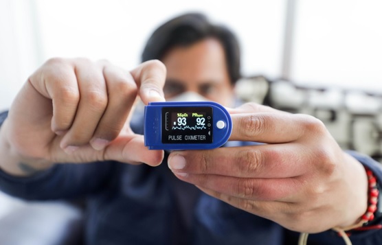 Qué documentos debo presentar y cuántos días de descanso se dan al tener covid-19 