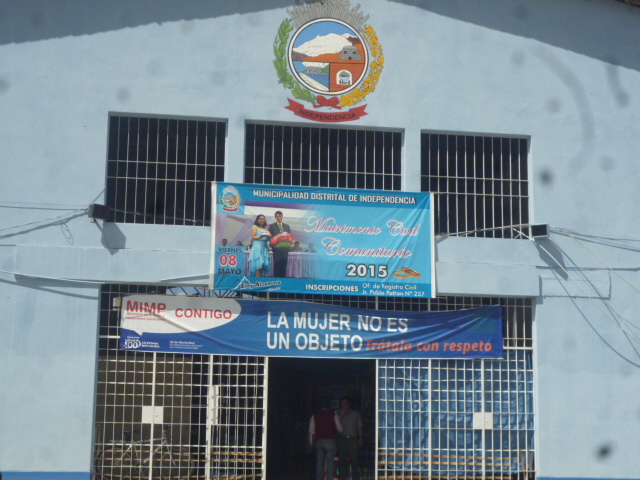 Trabajadores de limpieza protestan contra alcalde Eloy Alzamora